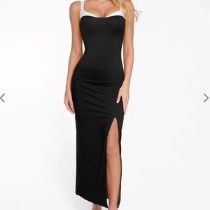 NWT Popilush Shapewear Contrast Trim Built-In Sculpting Maxi Dress